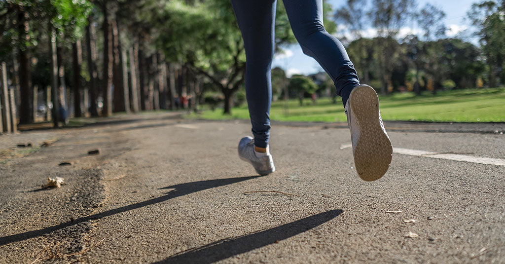 Is a Long Sleeve Good for Running? Women's Performance Guide